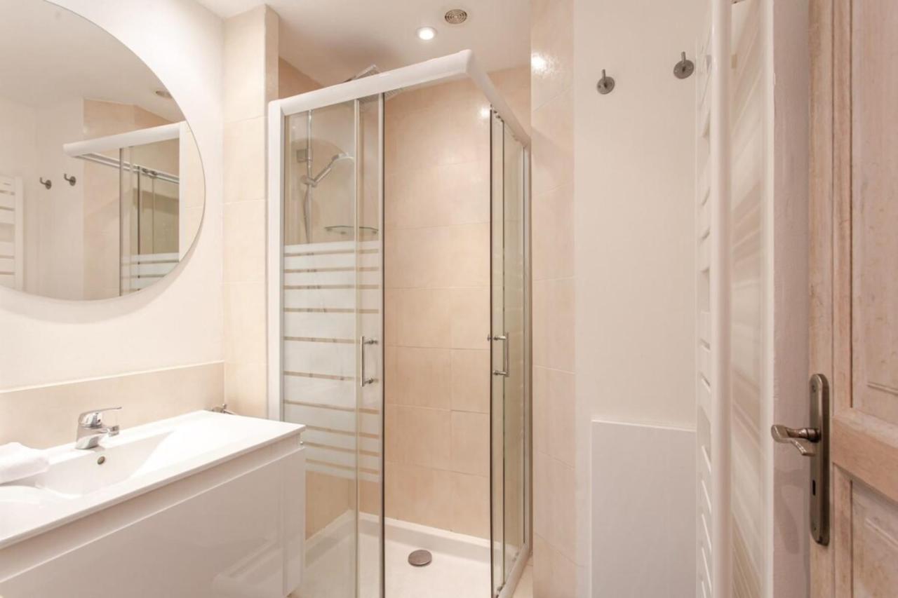 2-Star Apartment Close To Beaches And All Amenities 앙티브 외부 사진